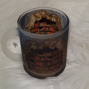 3D bokhyller hull i et veggkrus